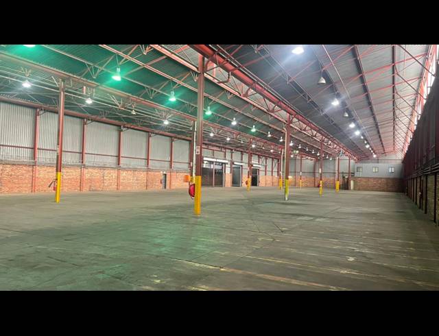 3,568M² WAREHOUSE TO LET IN PRETORIA INDUSTRIAL